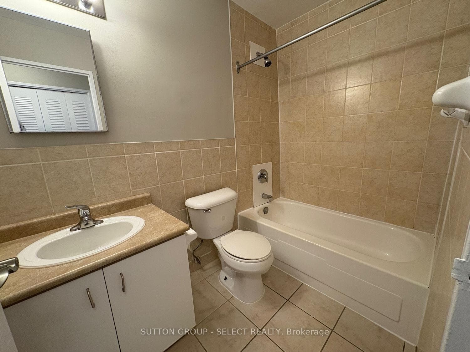 583 Mornington Avenue Unit 606 photo 13