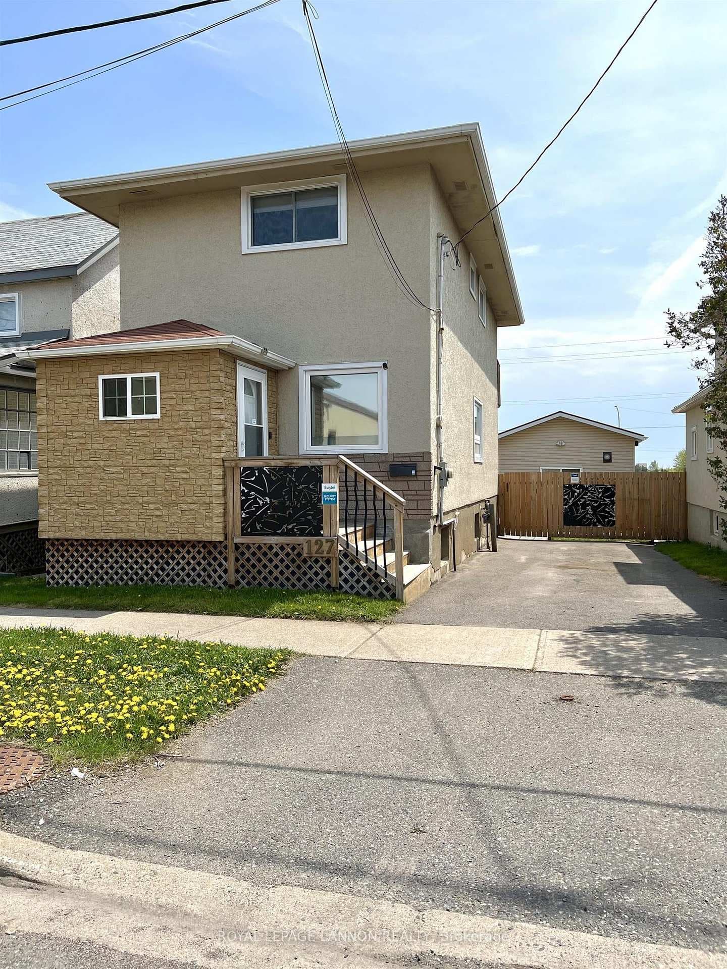 127 Johnson Avenue photo 1