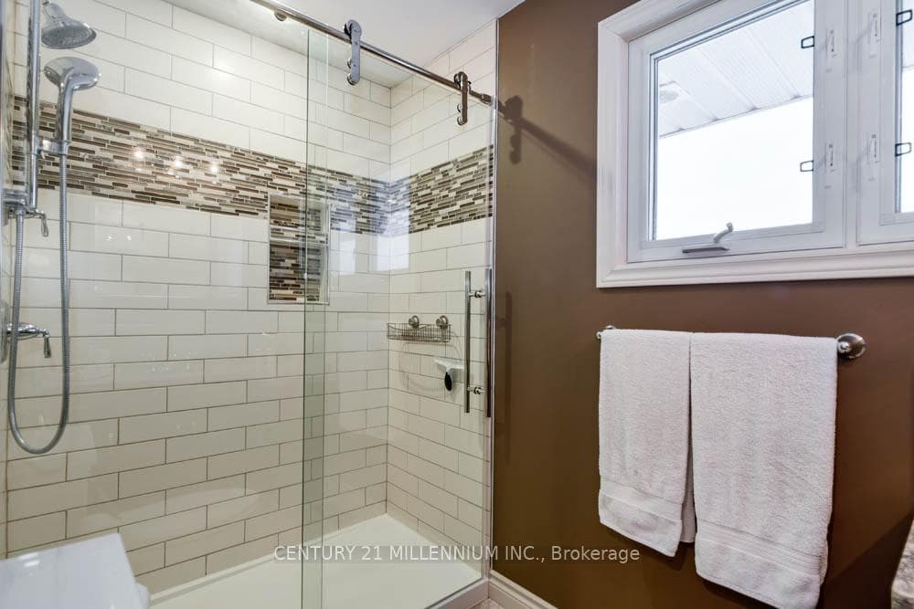 10 Mcconachie Crescent photo 27