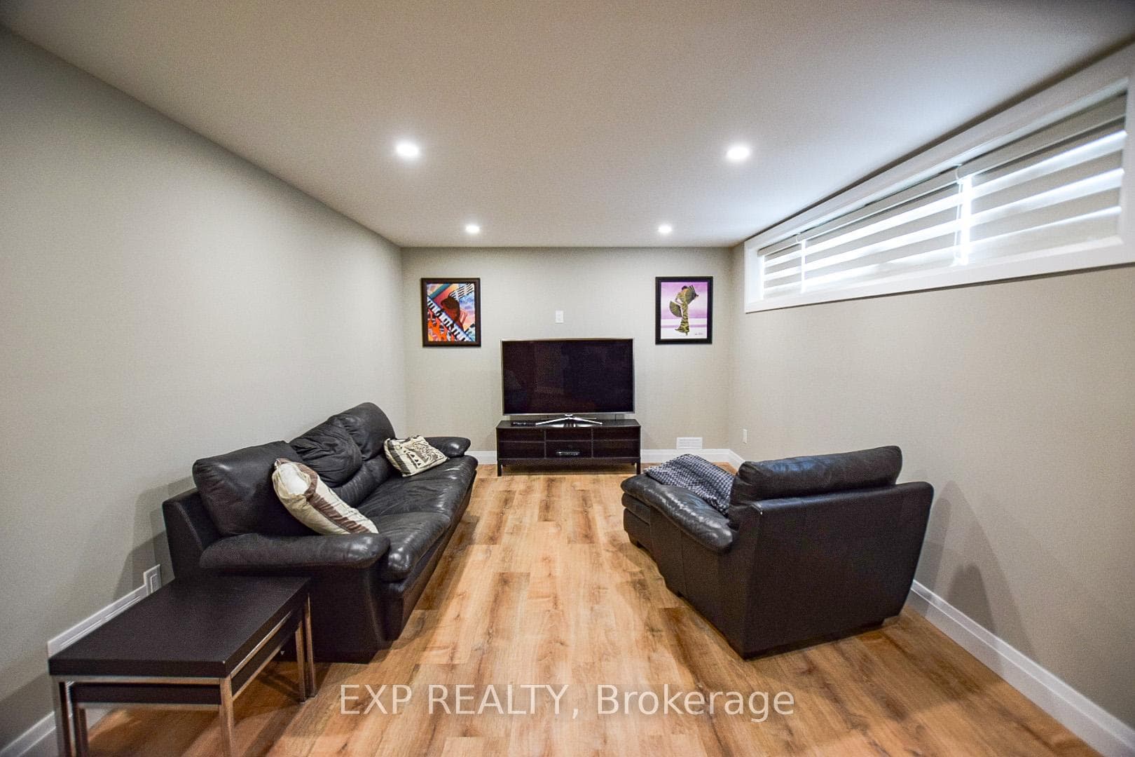 109 Strabane Avenue photo 29