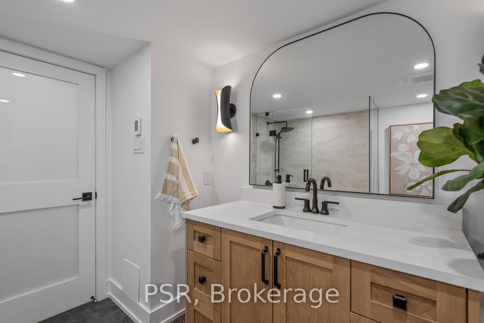 51 Camberwell Road photo 35