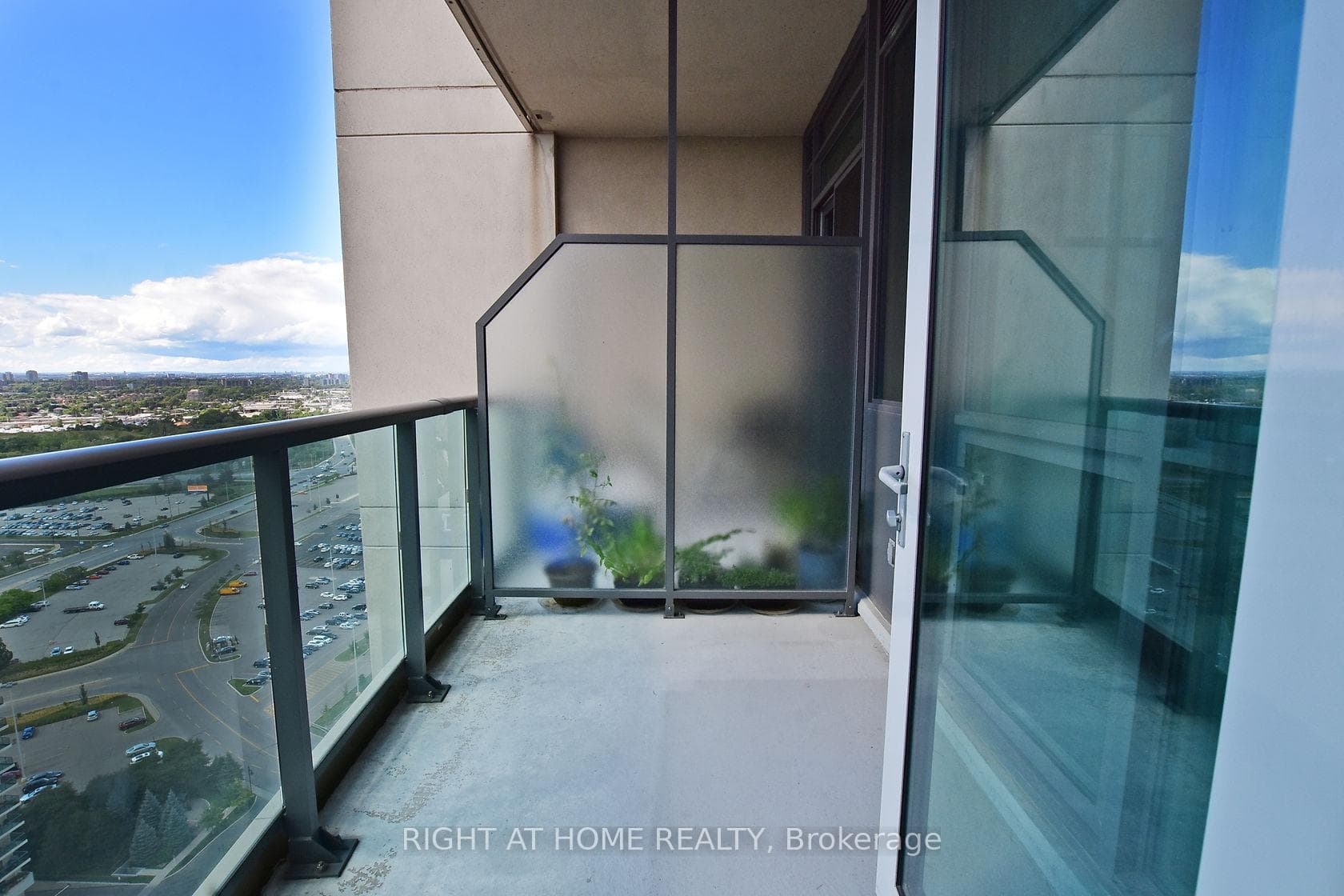 215 Sherway Gardens Road Unit 2805 photo 40
