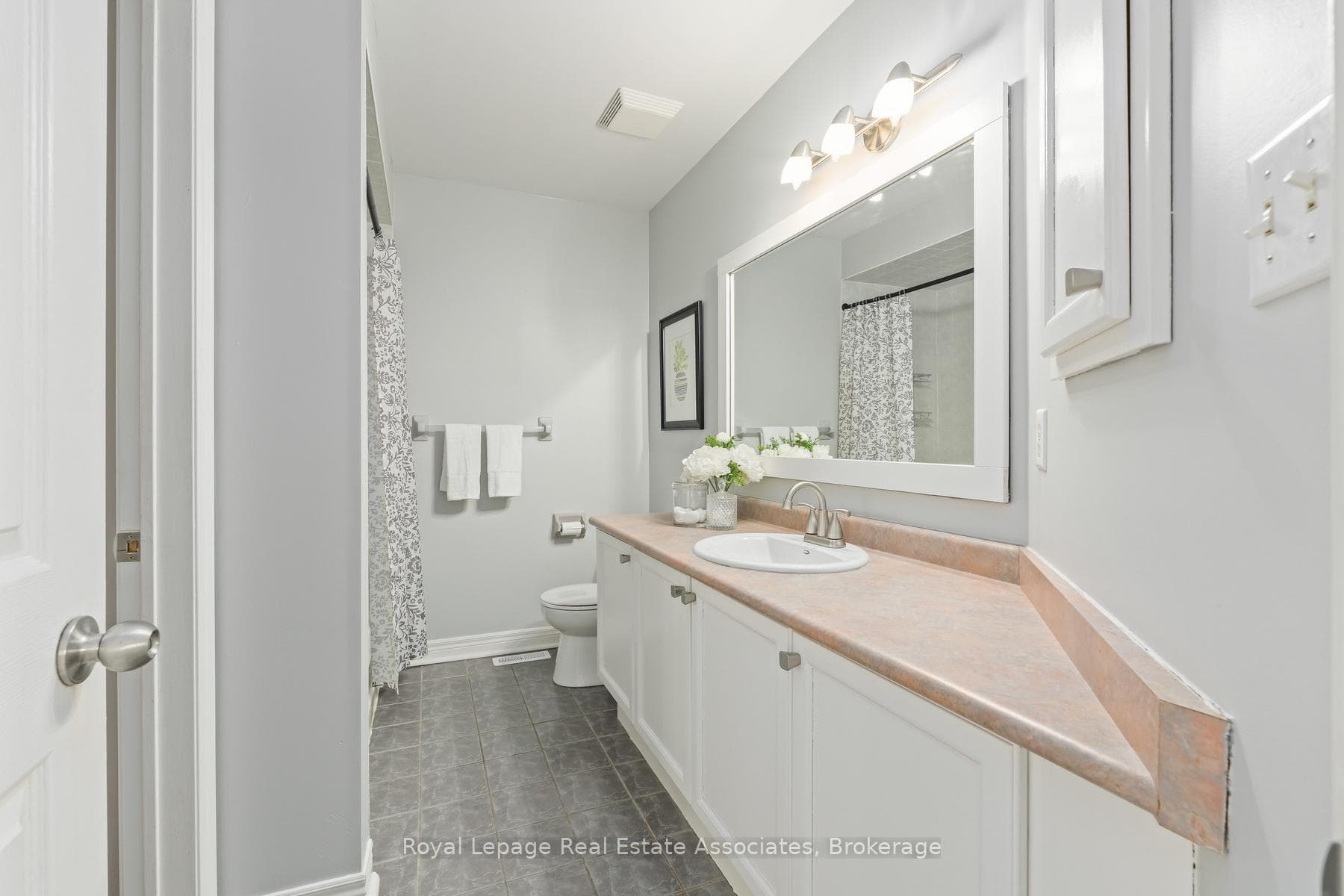 28 Gilmer Court photo 20