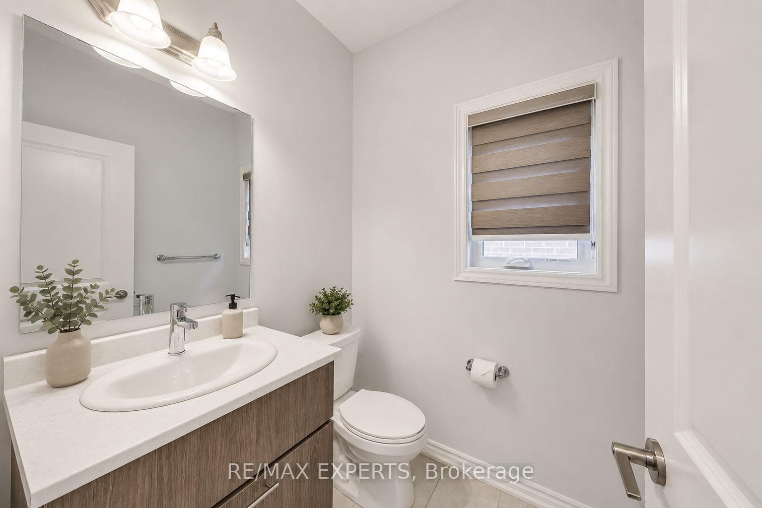 Powder room