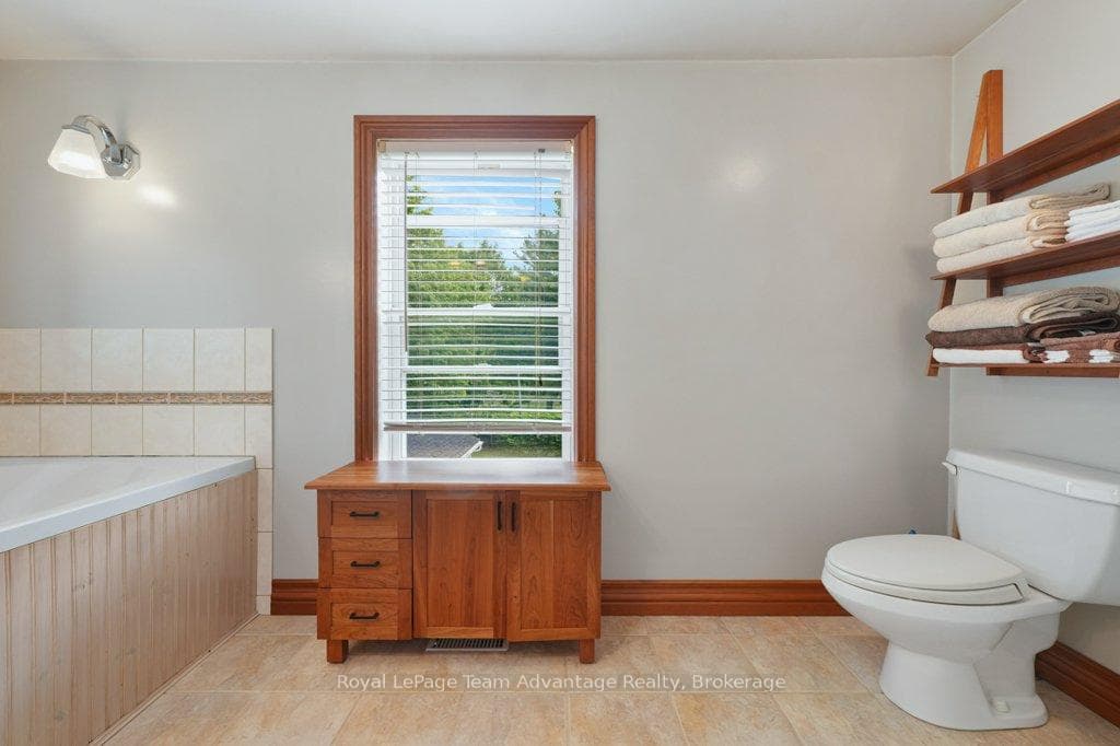 4pc Ensuite