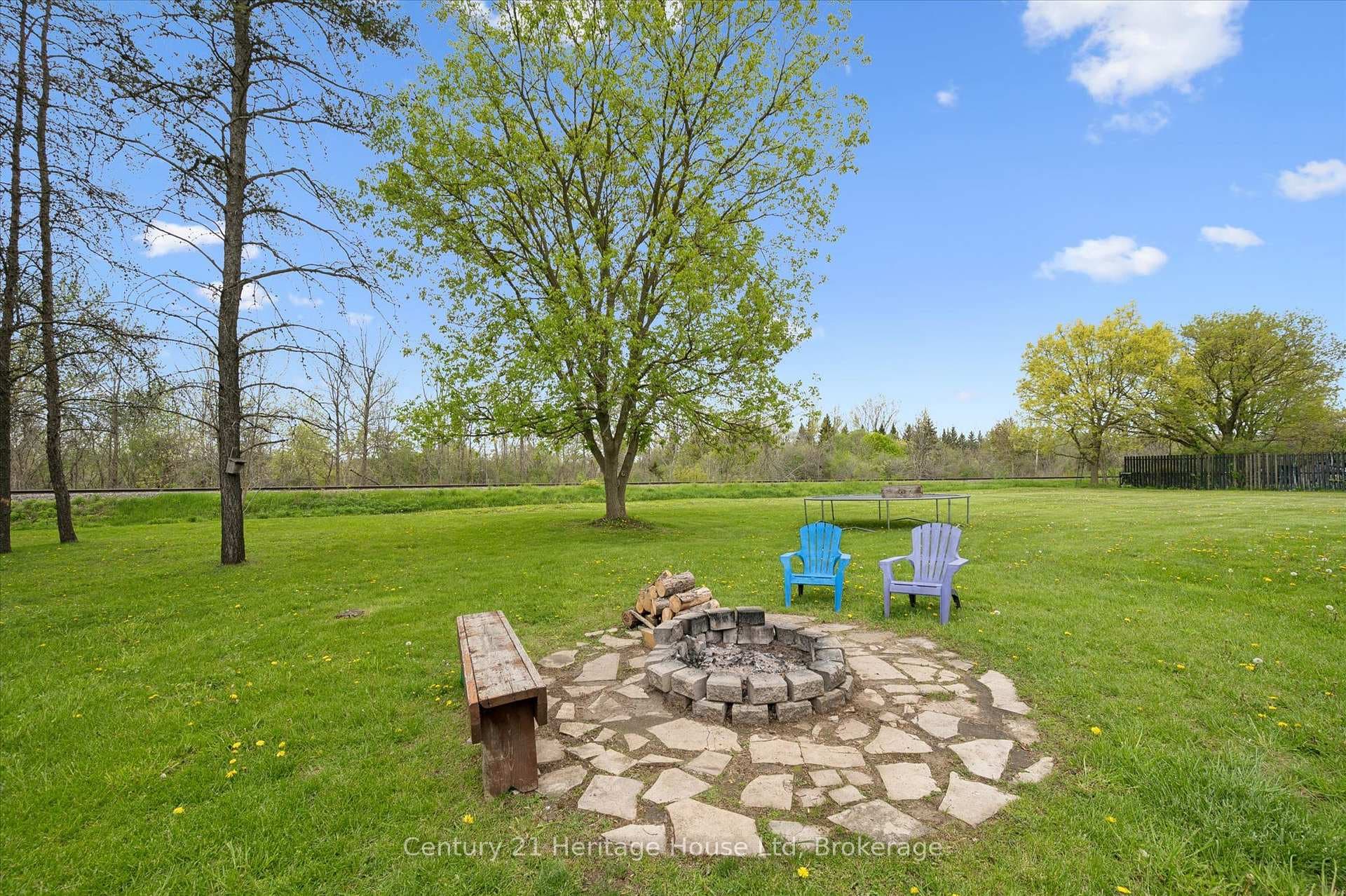 584077 Beachville Road photo 44