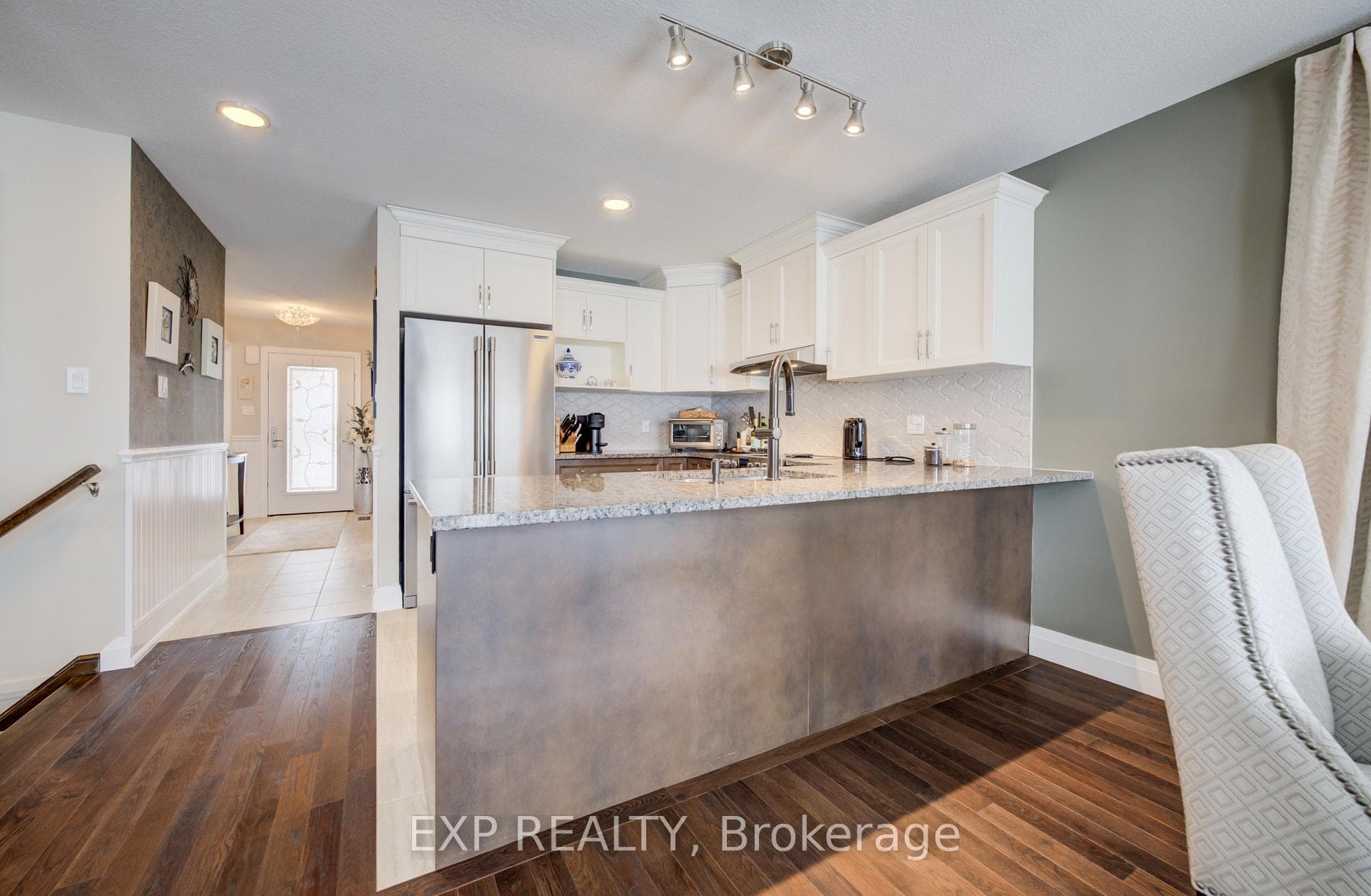 130 Bridge Crescent photo 7