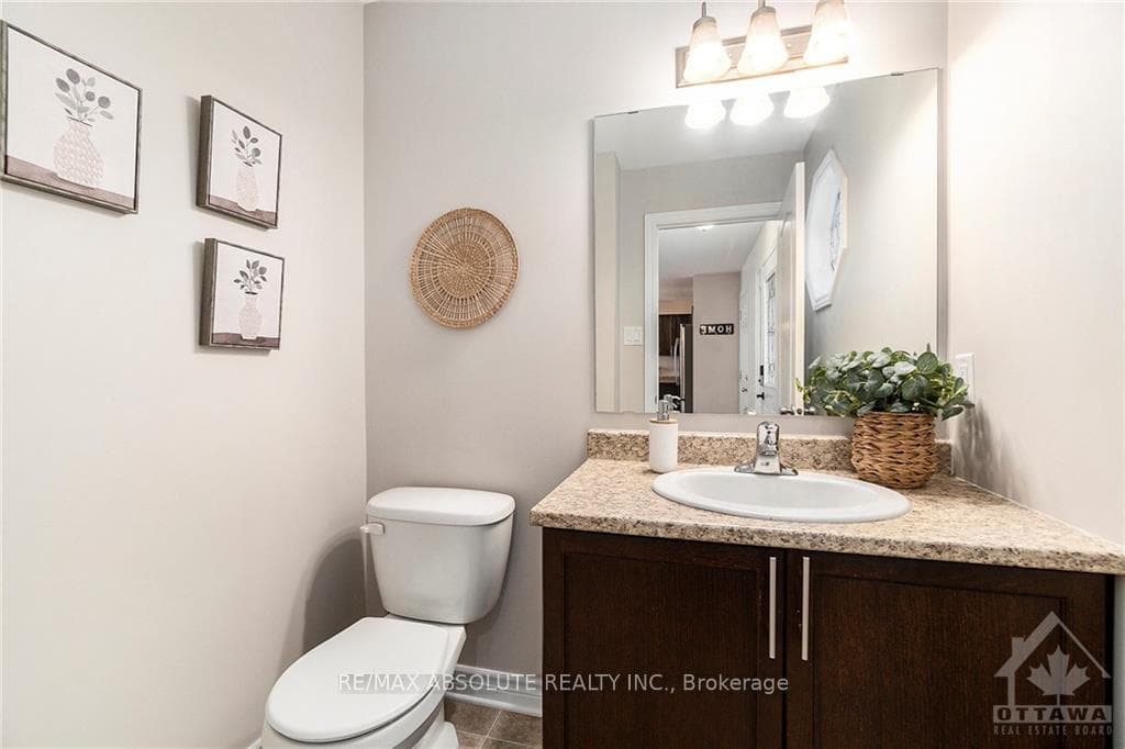 25 VERONA Drive photo 12