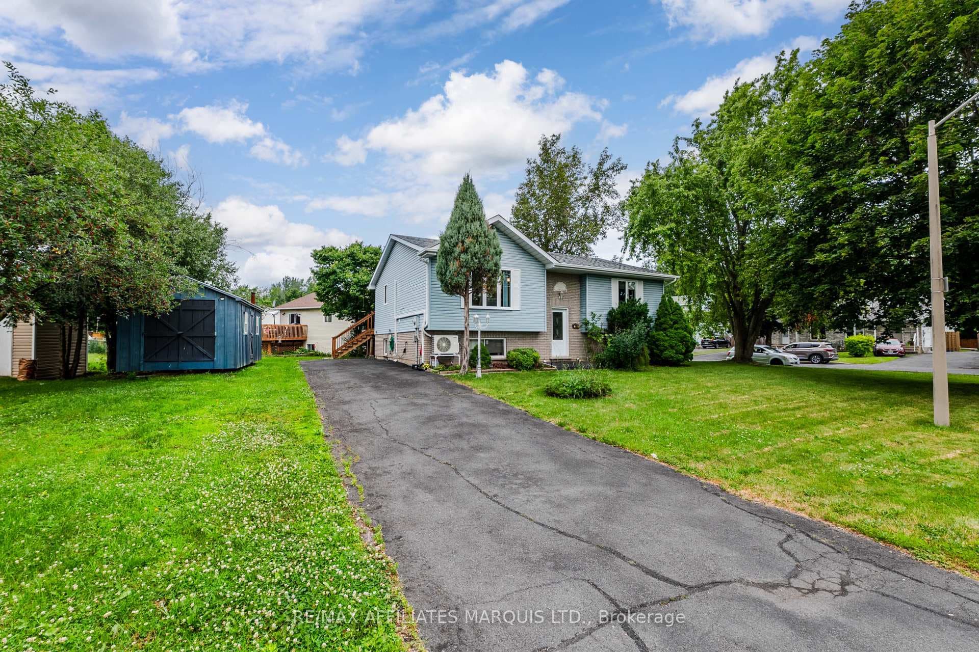 700 Lynn Street photo 3