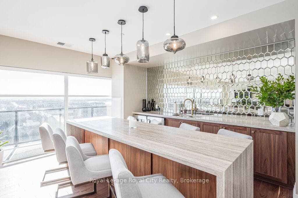 13th Floor Lounge