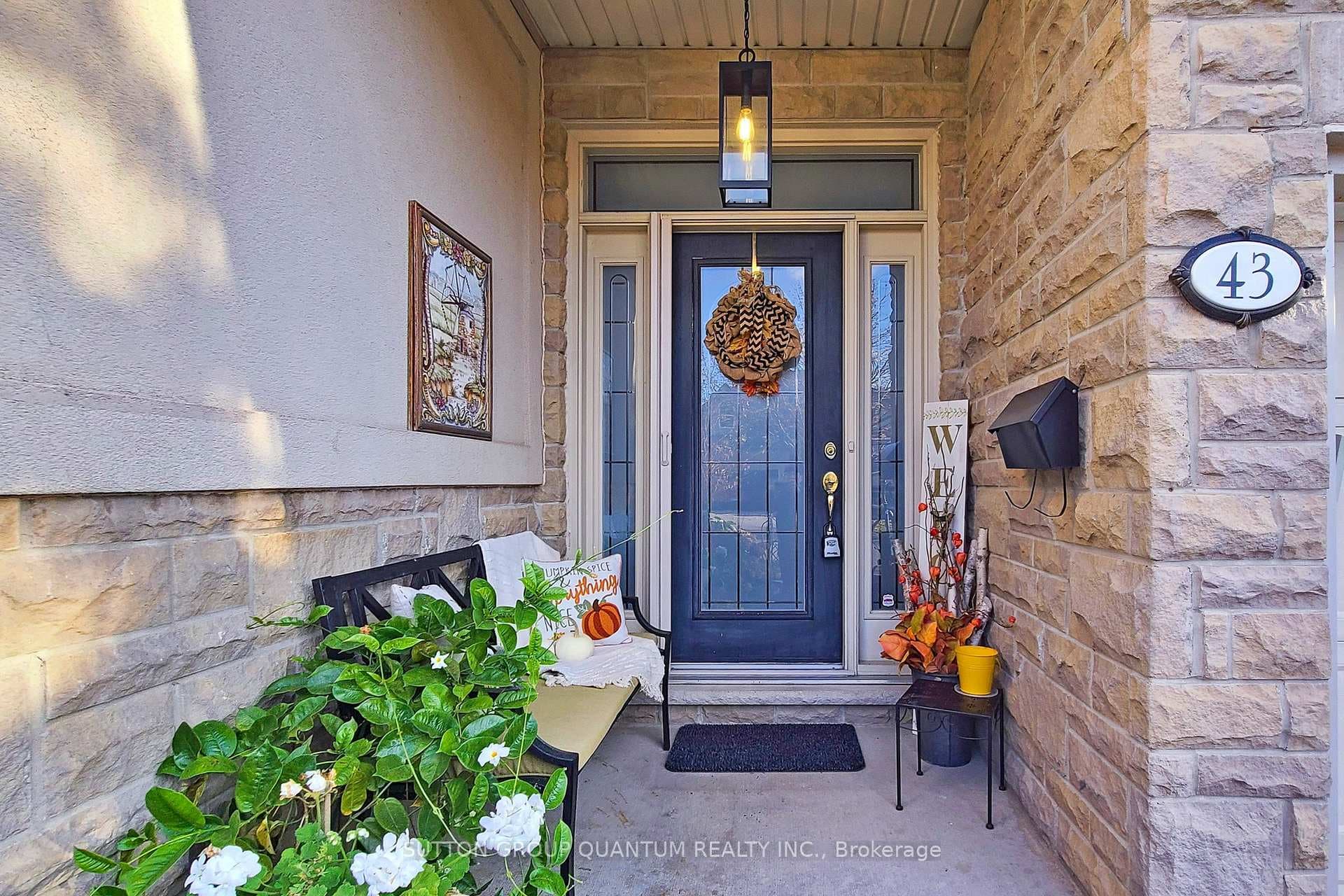 43 Oarsman Crescent photo 3