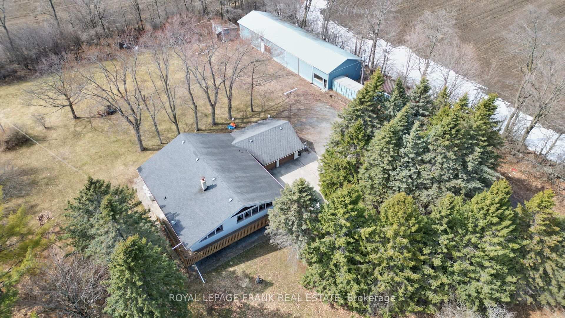 7398 Langmaid Road photo 1
