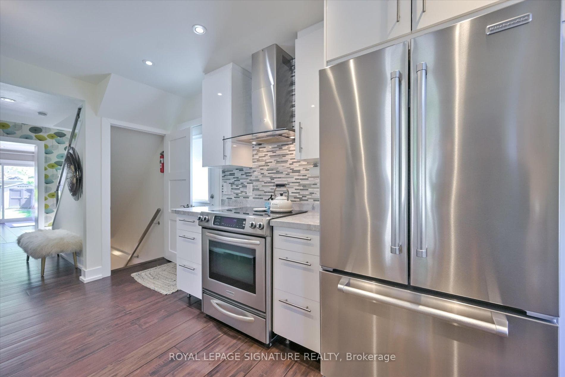 386 Allan Street photo 13