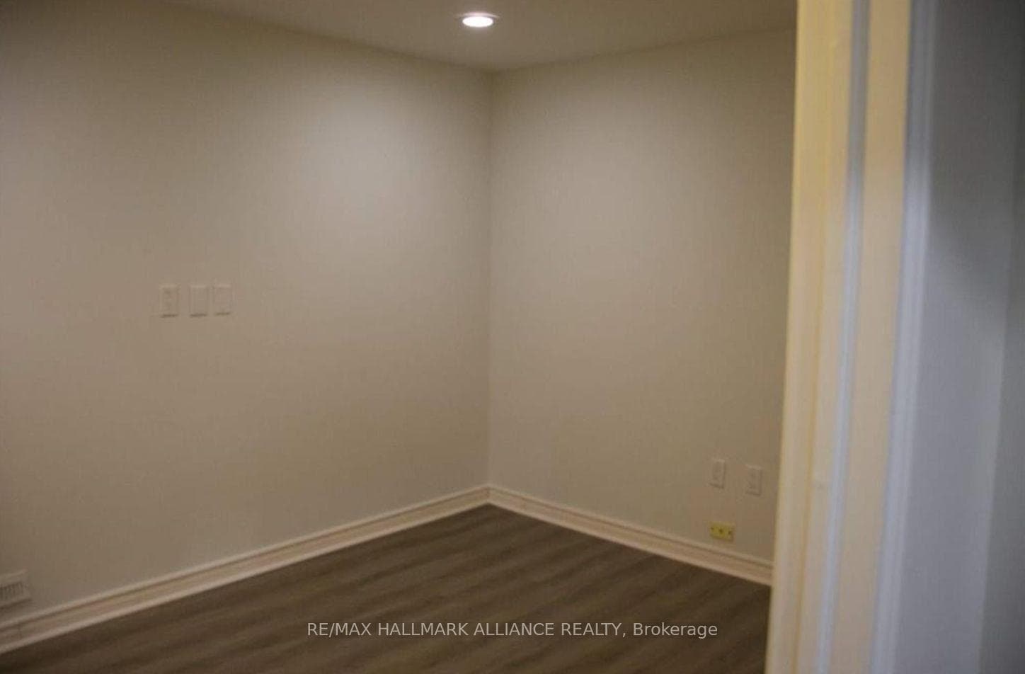 95 Tulip Drive Unit BSMT photo 6