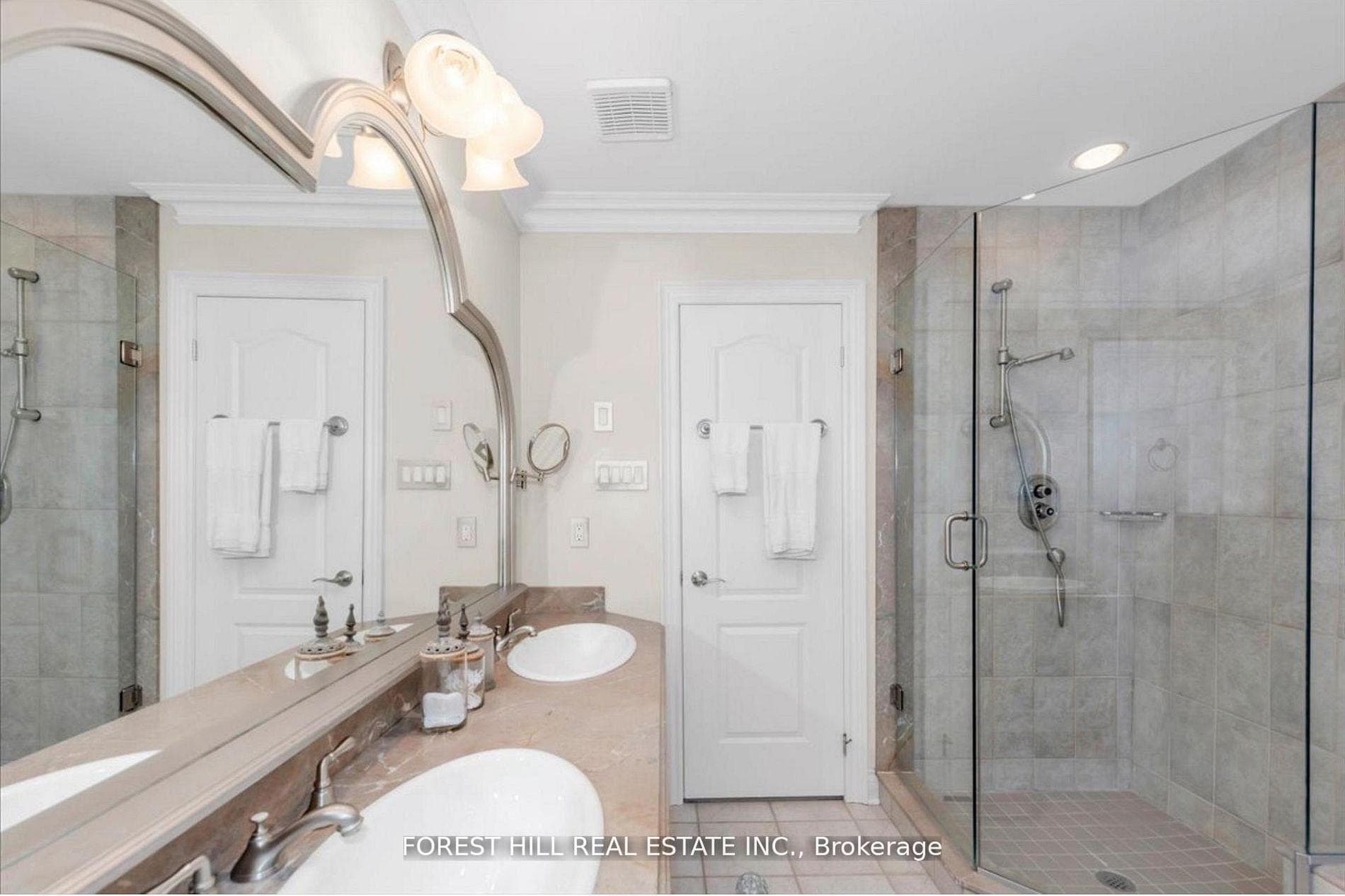 313 Broadway Avenue photo 21