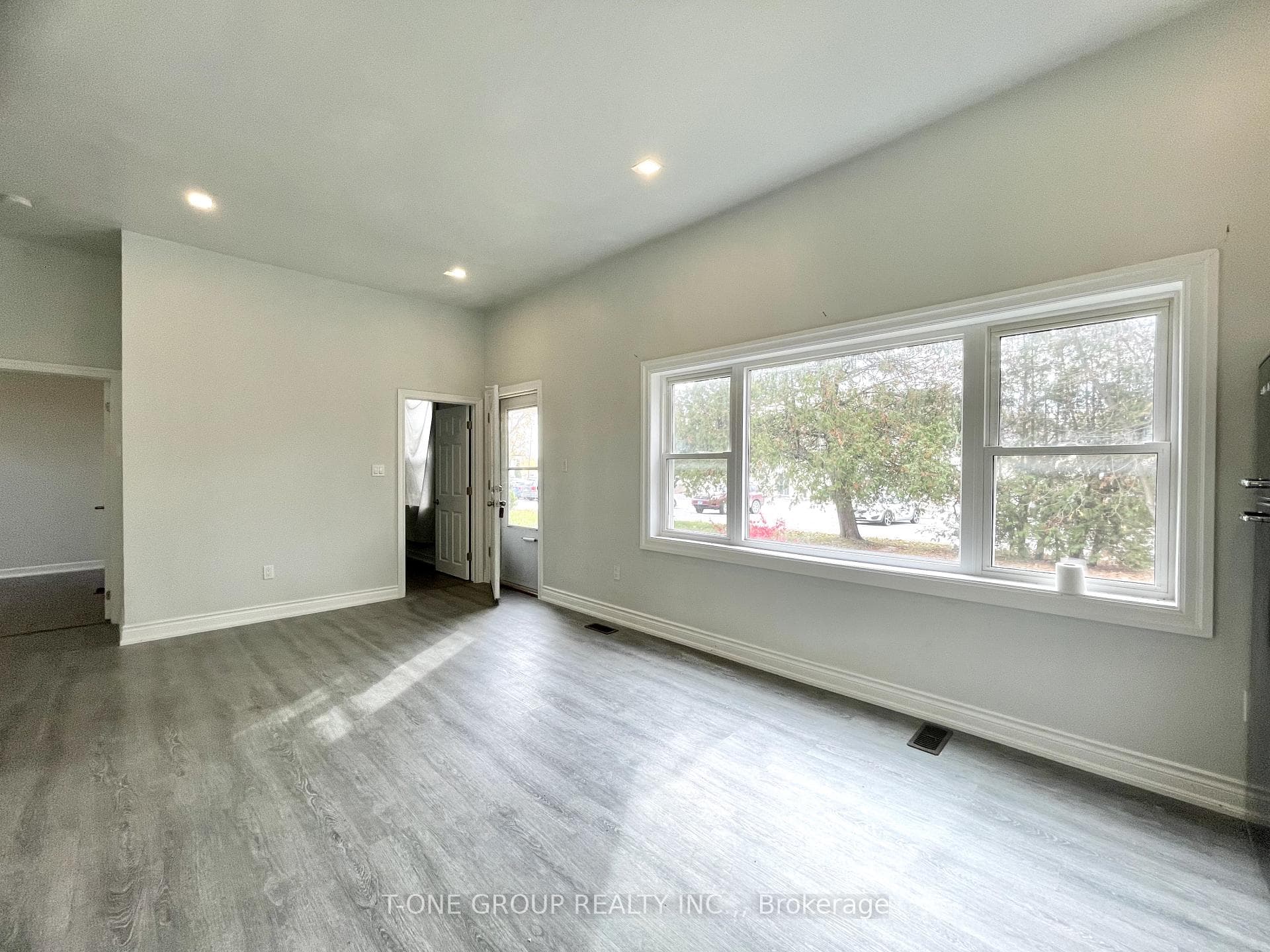 143 Legion Avenue photo 6