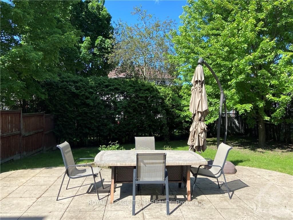 60 BIRCHFIELD Avenue photo 29