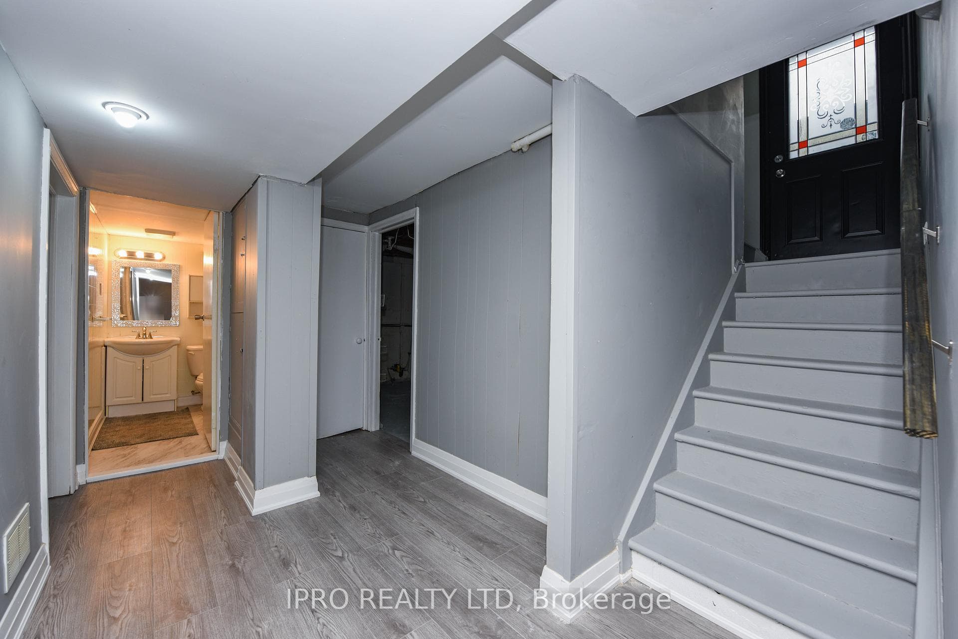 1259 Ogden Avenue photo 15