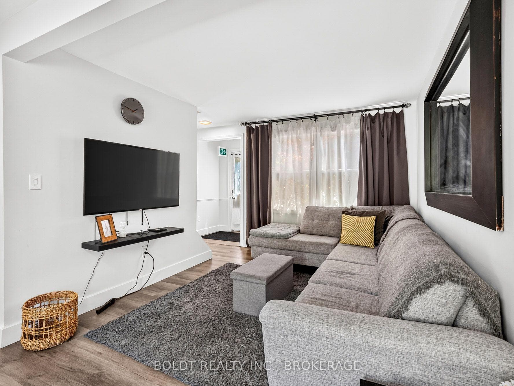 642 PENNER Road photo 14