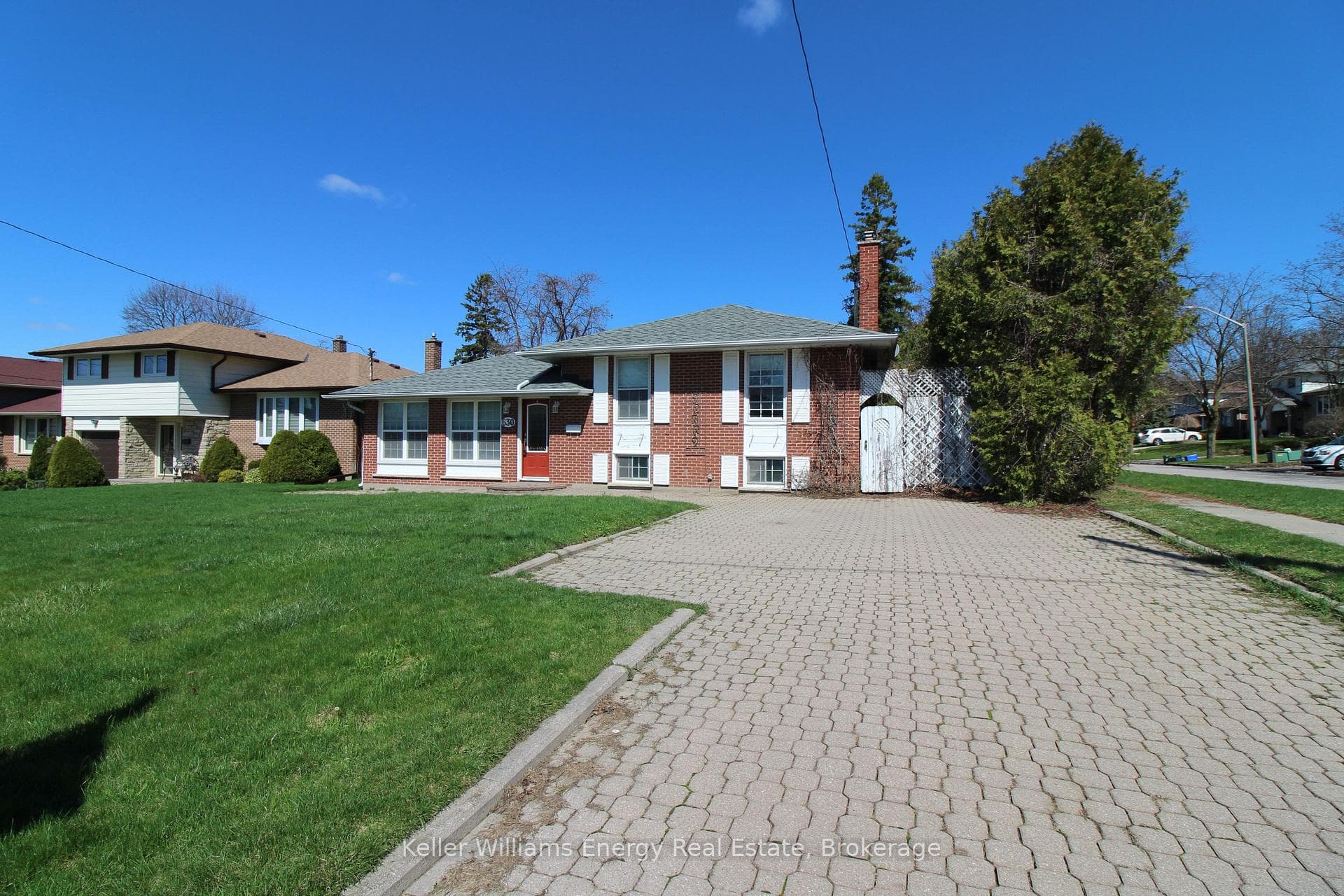 630 Buchan Avenue photo 2