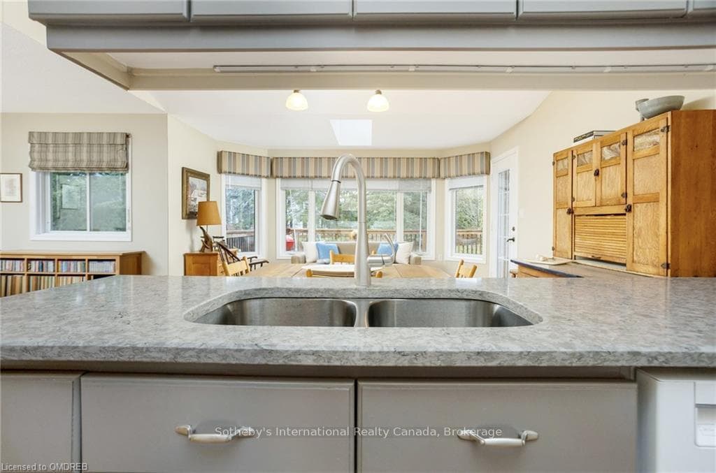 5 ASHCROFT Court photo 9