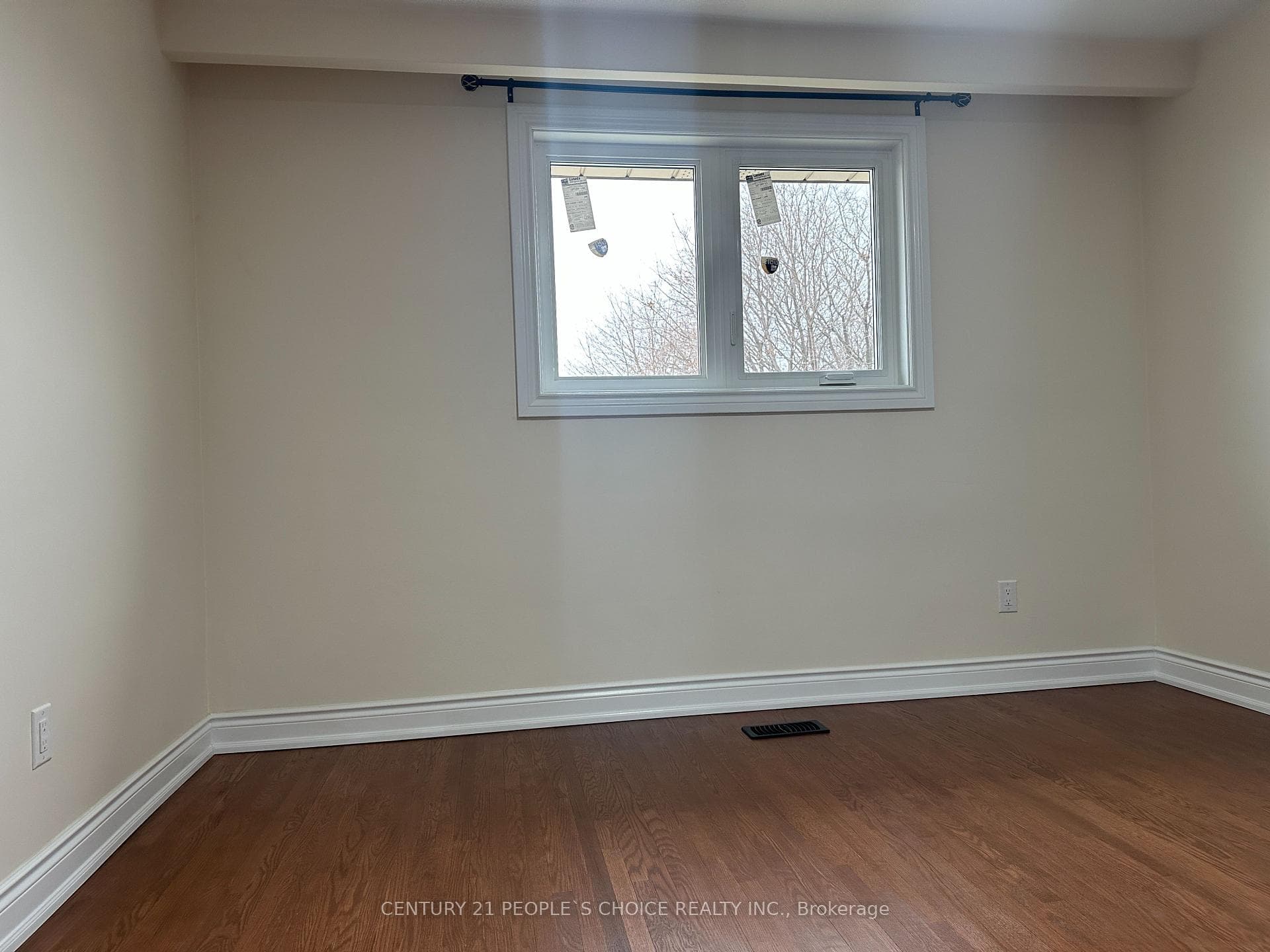 7490 Middleshire Drive photo 26