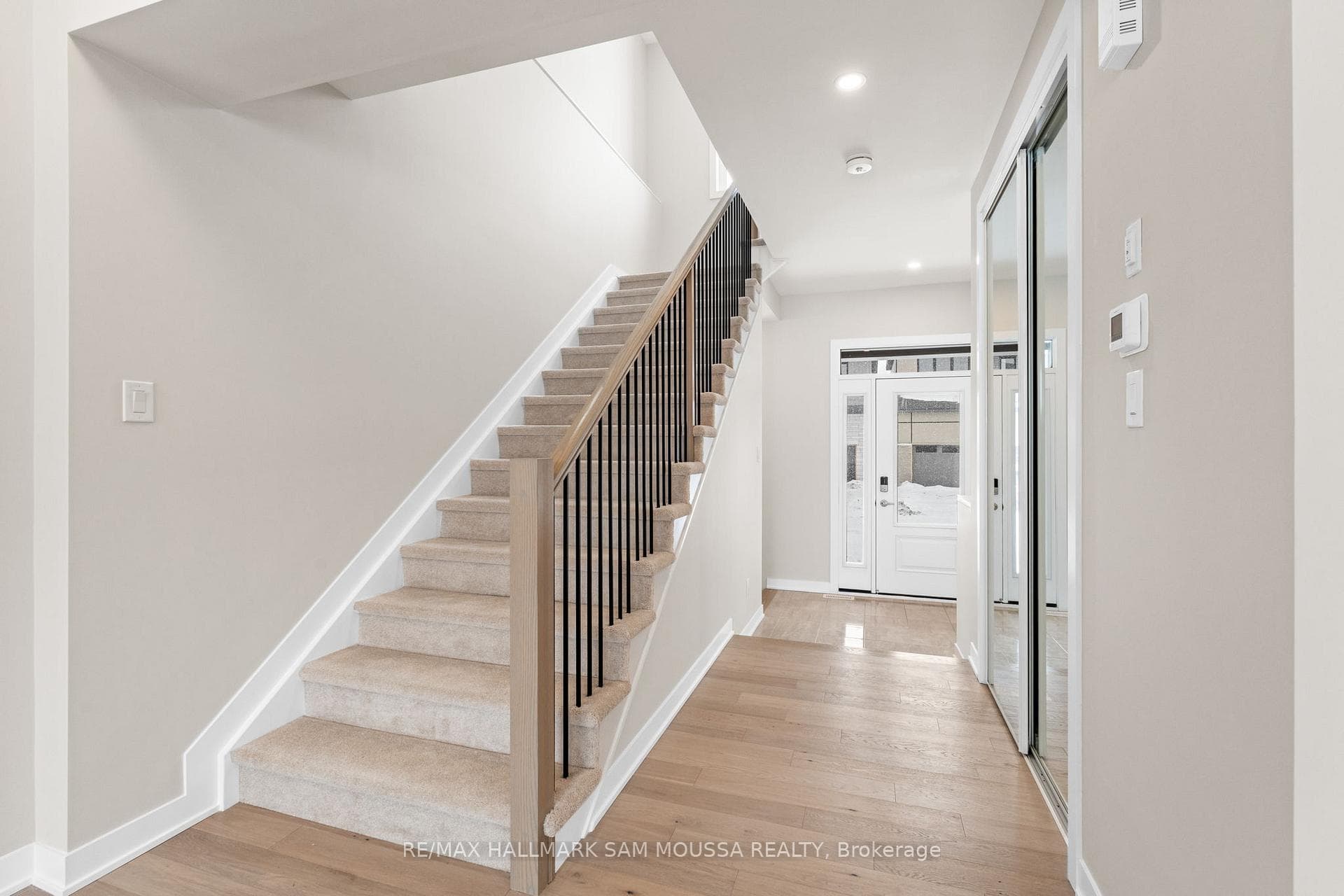 410 Euphoria Crescent photo 6