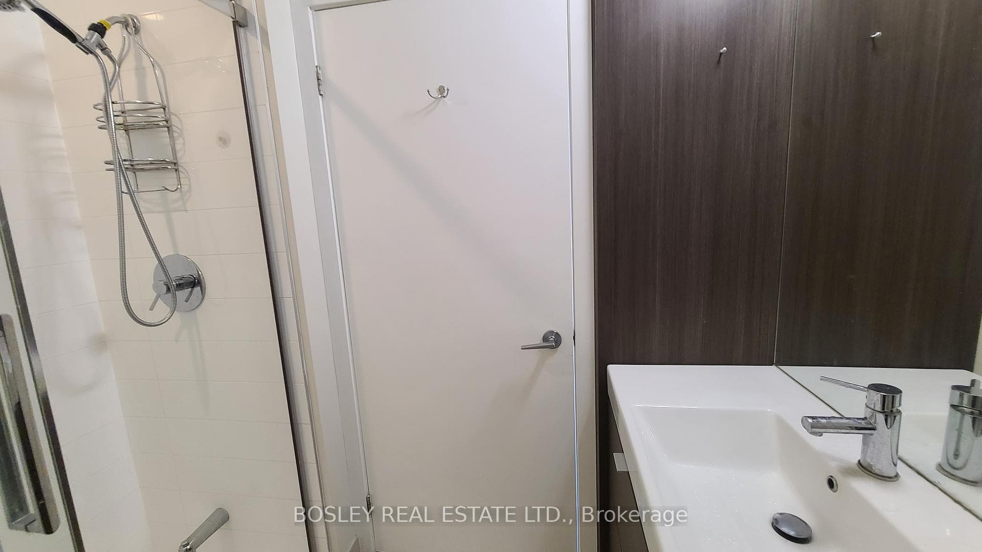 62 Forest Manor Road Unit 103 photo 7