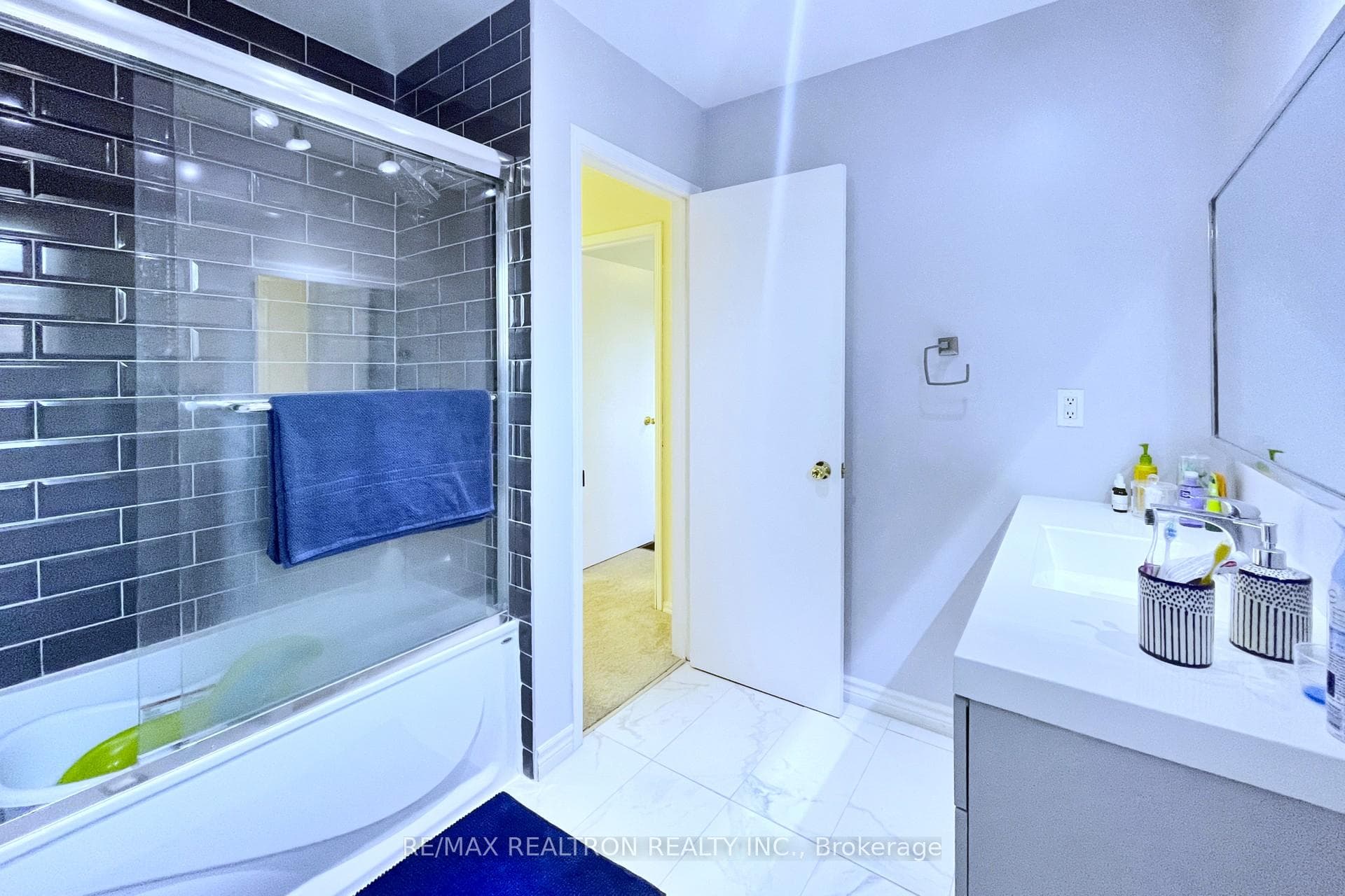 1541 Fieldgate Drive photo 19