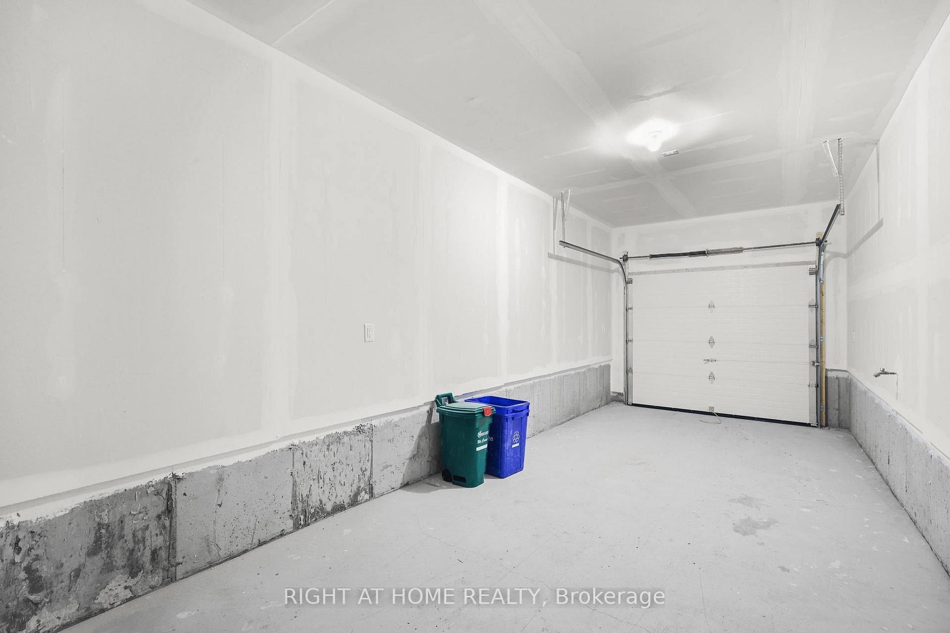 13 Gothenburg Lane photo 32