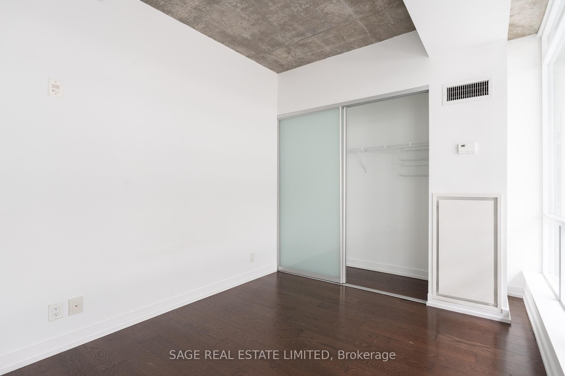 75 Portland Street Unit 612 photo 13