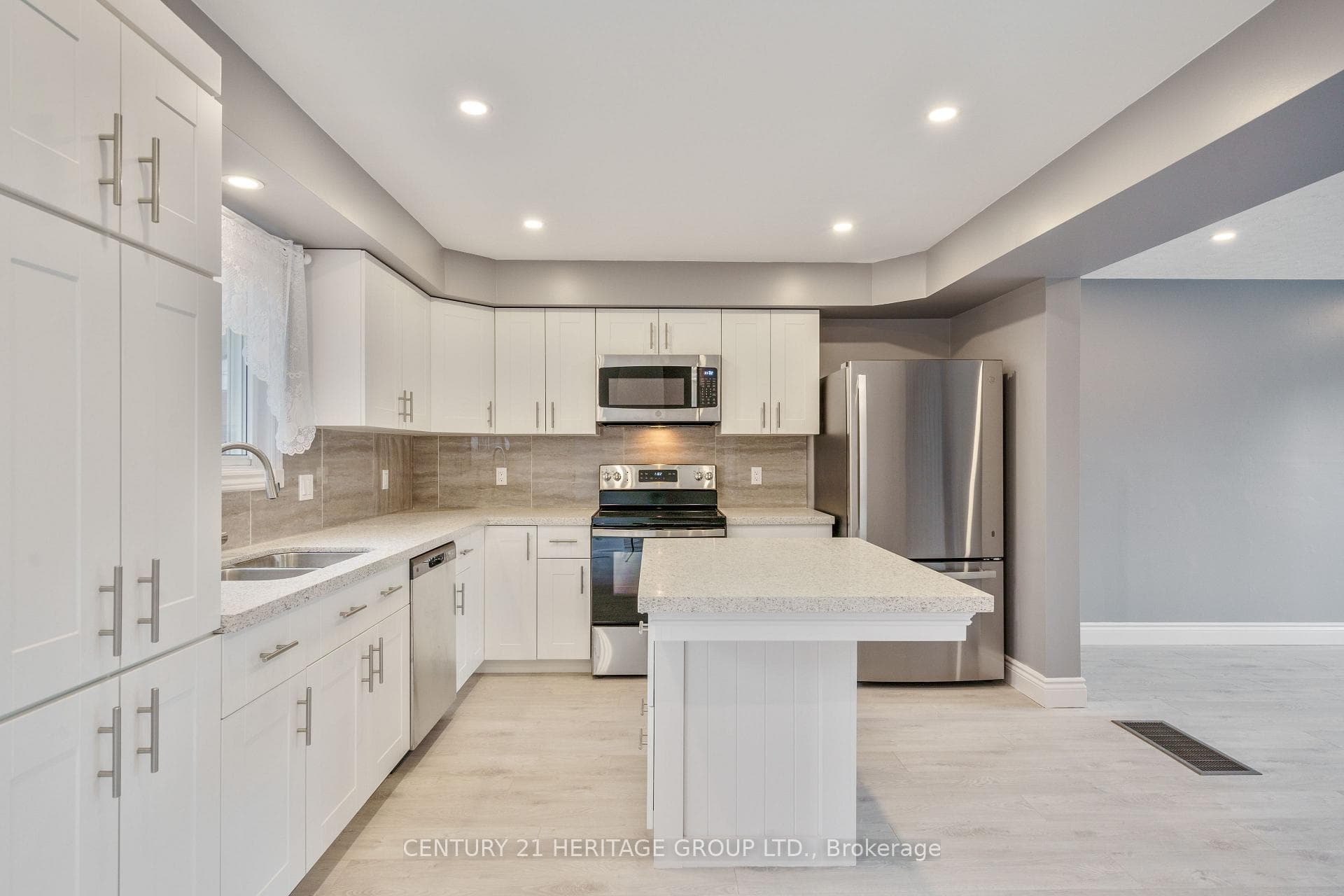 415 Mill Street photo 12