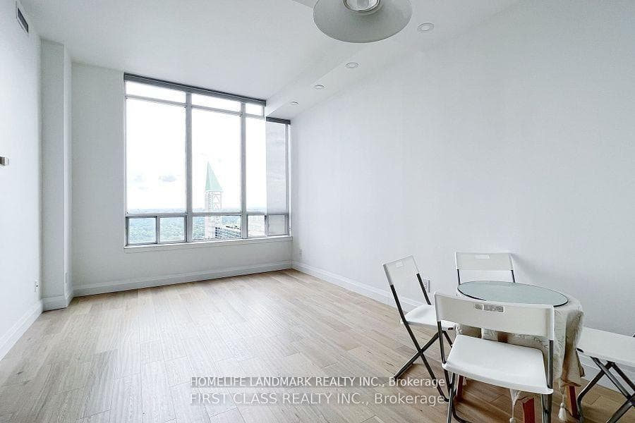 8 Hillcrest Avenue Unit PH301 photo 5