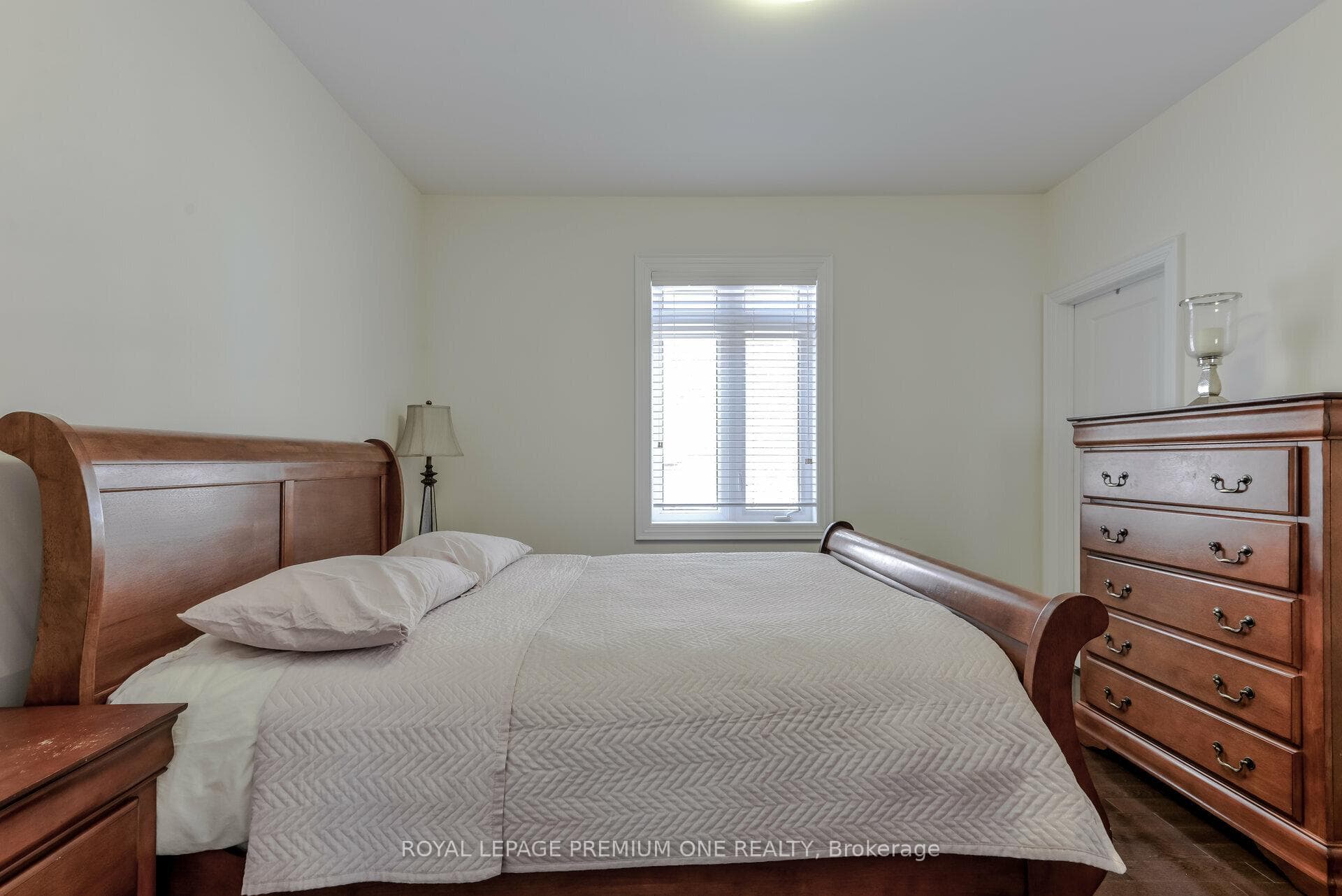 107 Headwind Boulevard photo 38