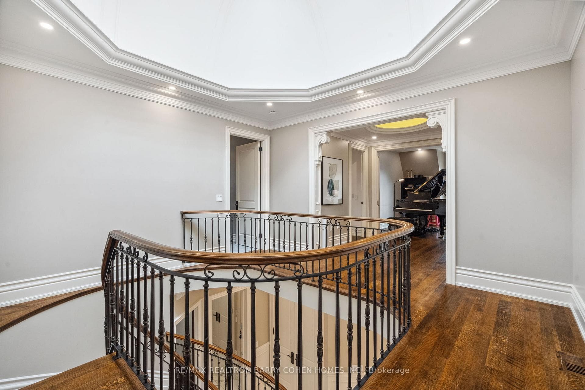 125 Munro Boulevard photo 17