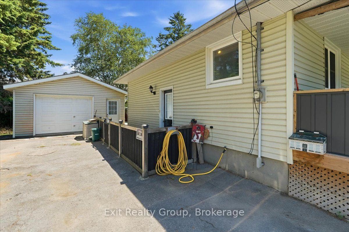 119 Prince Edward Street photo 26