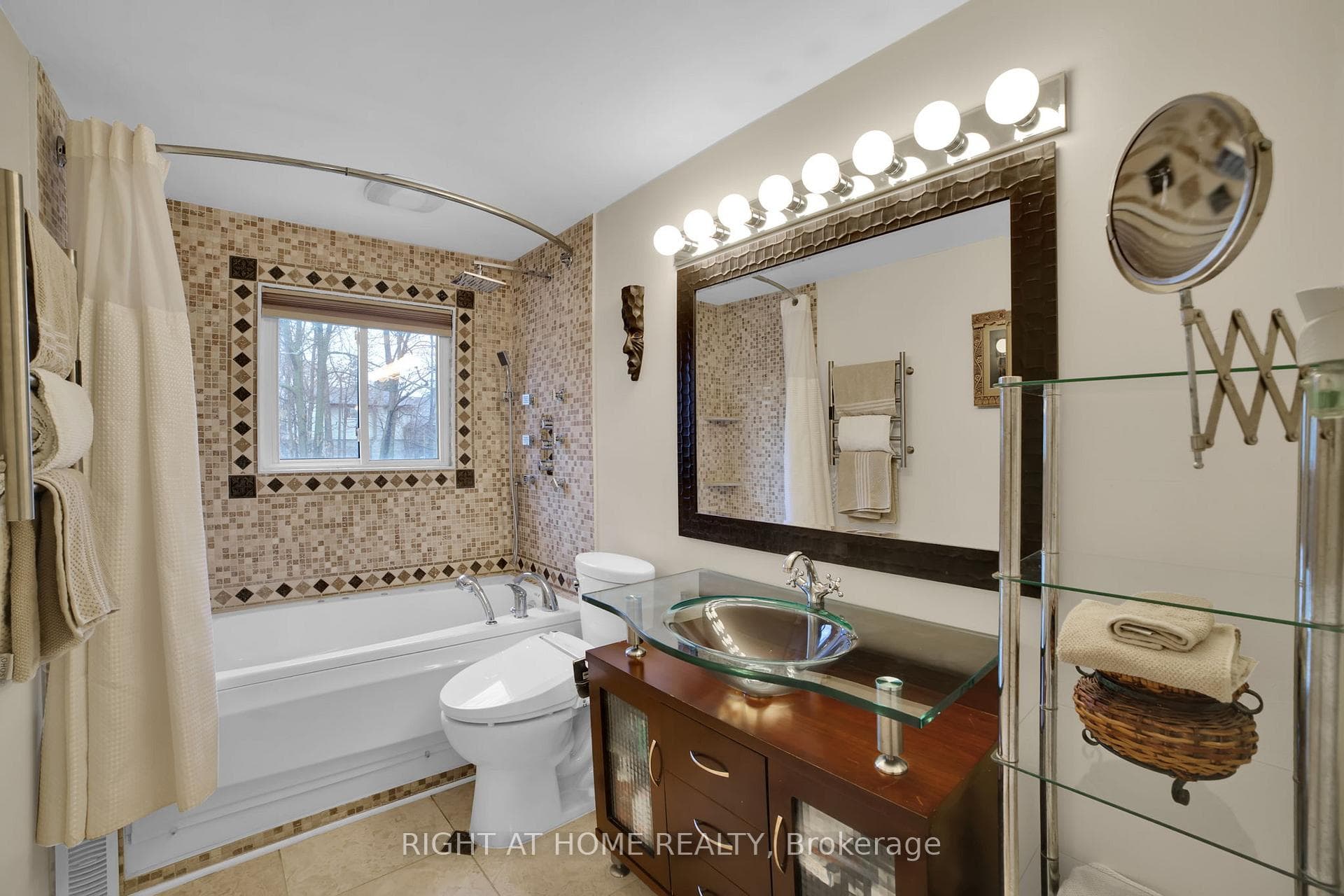 2298 Cavendish Drive photo 19