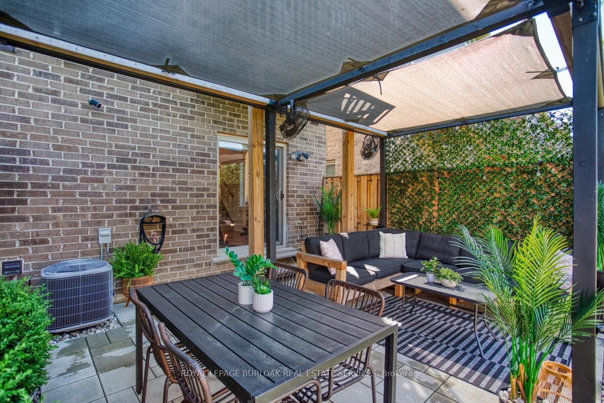 25 Barley Lane photo 32