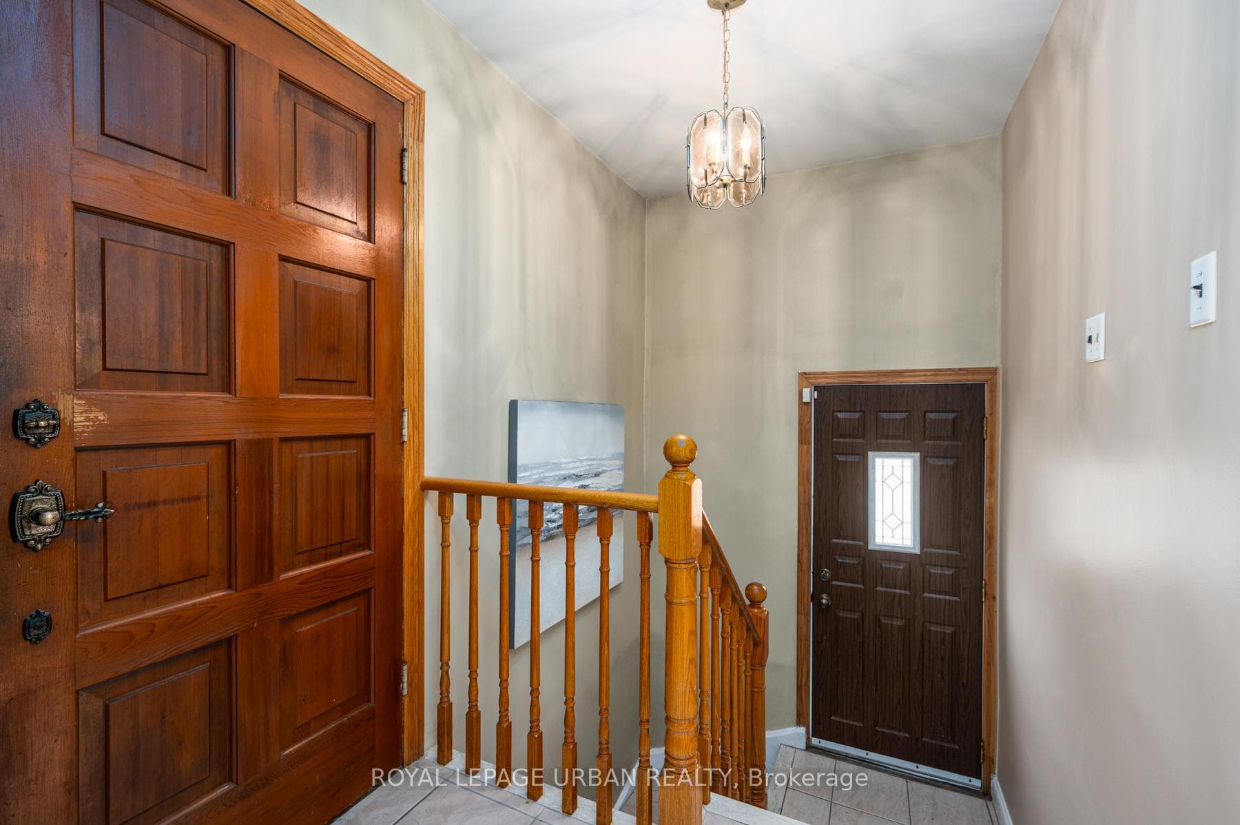 39 Hawkins Drive photo 3