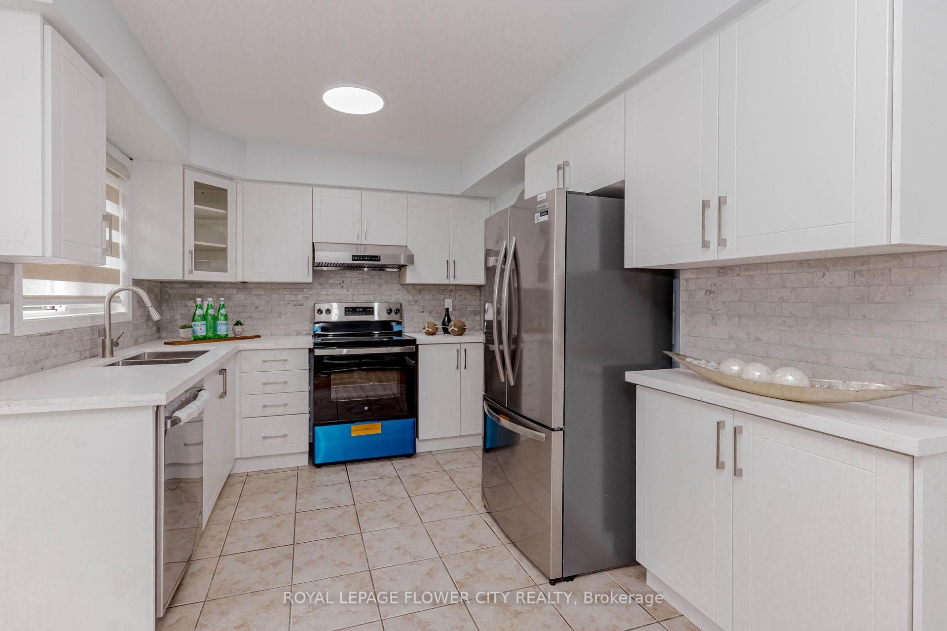 1805 Samuelson Circle photo 16