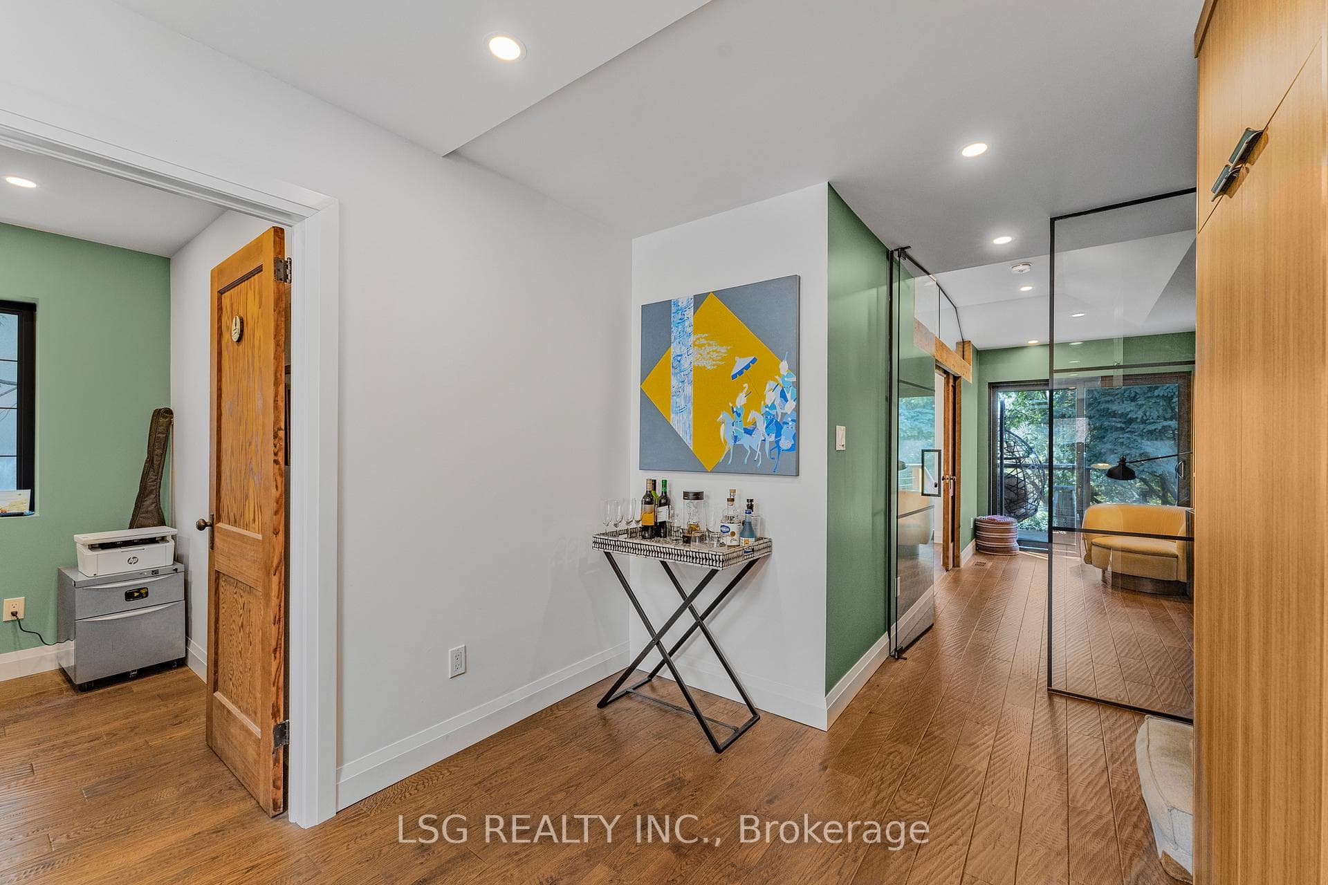 202 Linsmore Crescent photo 10