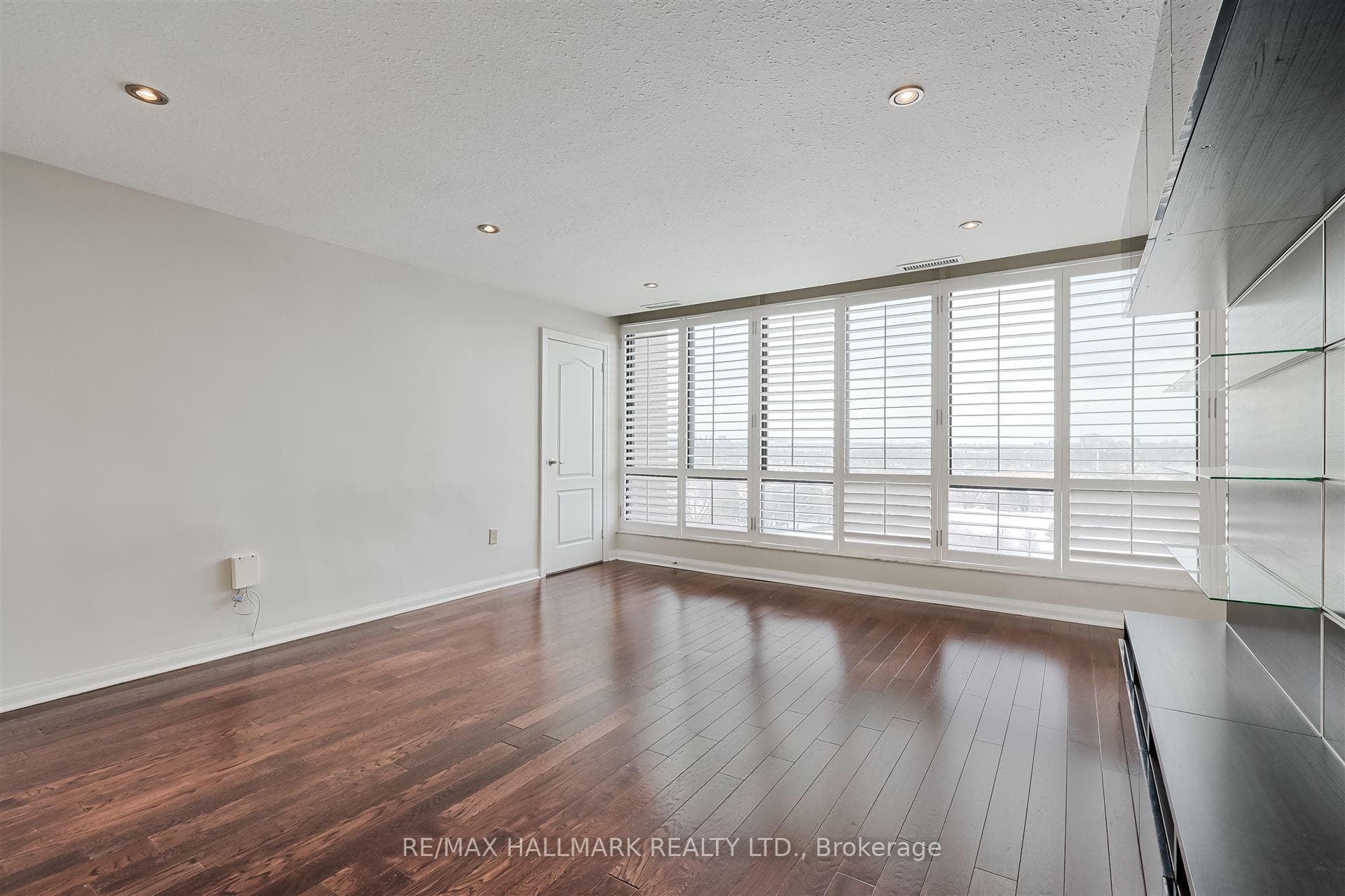 1400 Dixie Road Unit 1514 photo 29