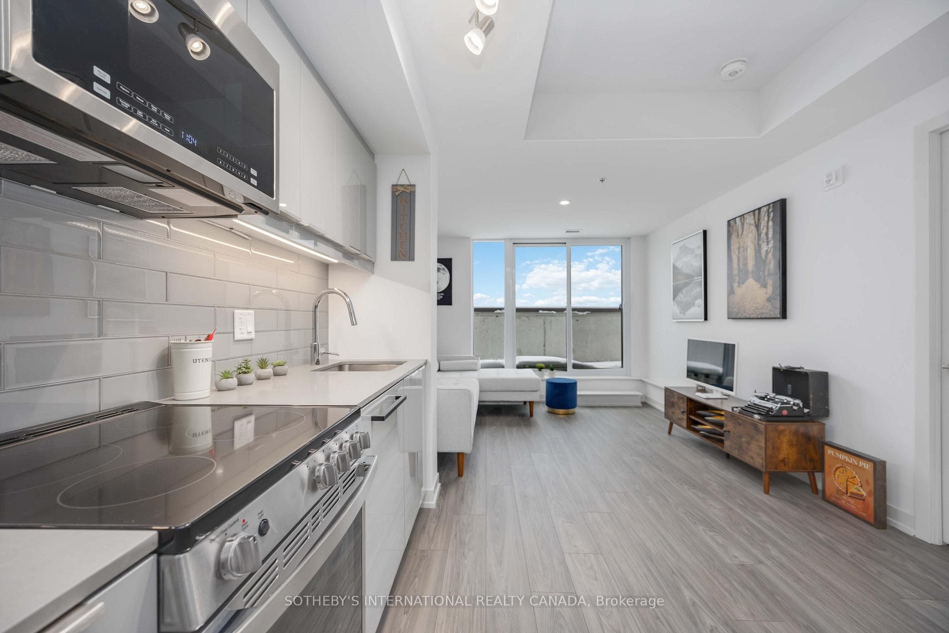 90 Glen Everest Road Unit 709 photo 3