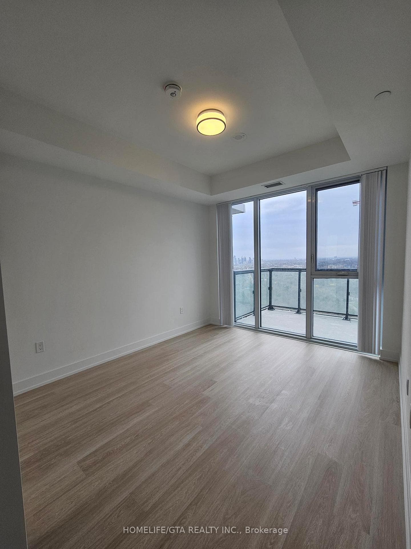 30 Inn On the Park Drive Unit 4101 photo 5