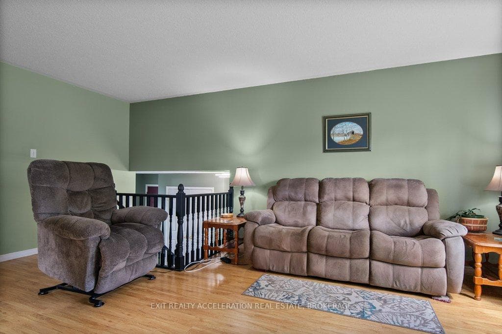 1189 Lazier Road photo 10