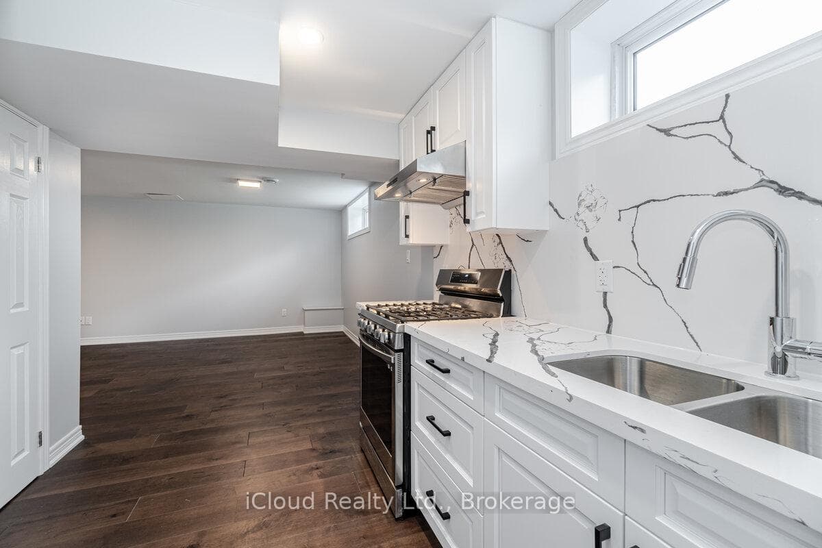295 Sandwell Drive photo 37