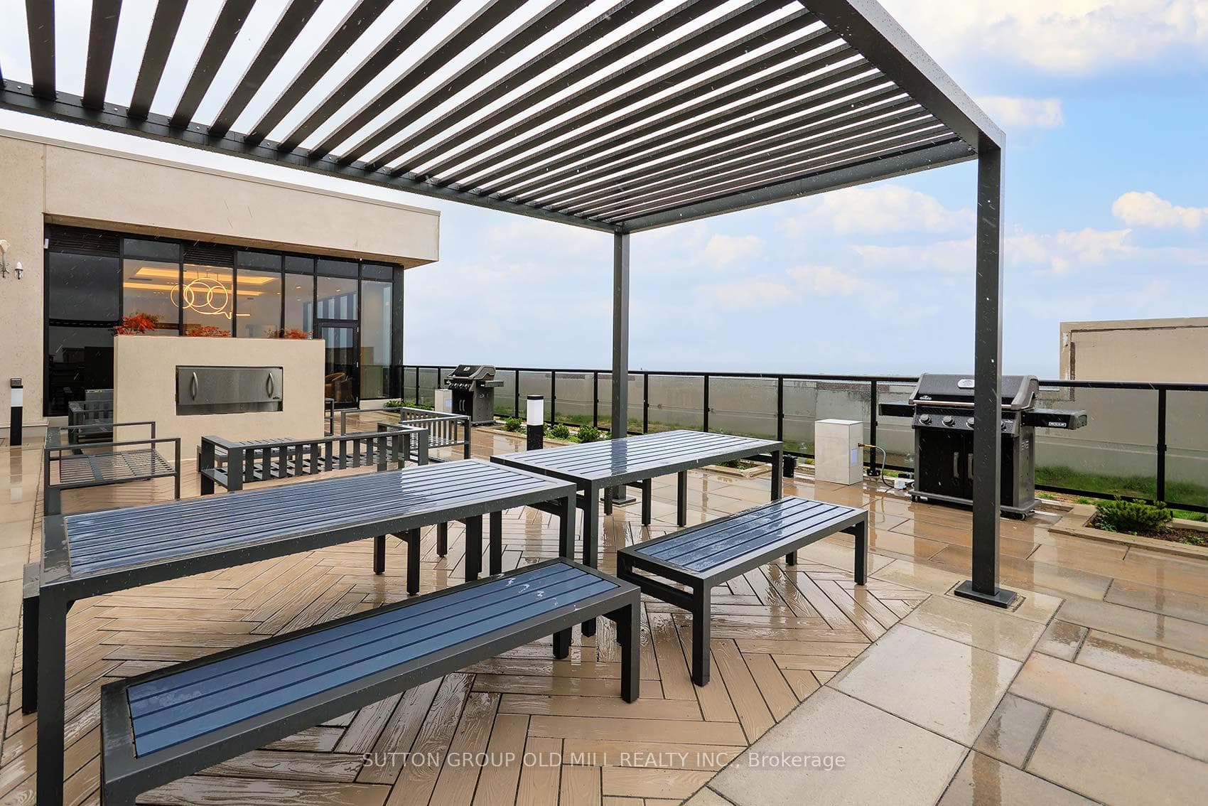 1035 Southdown Road Unit 308 photo 36