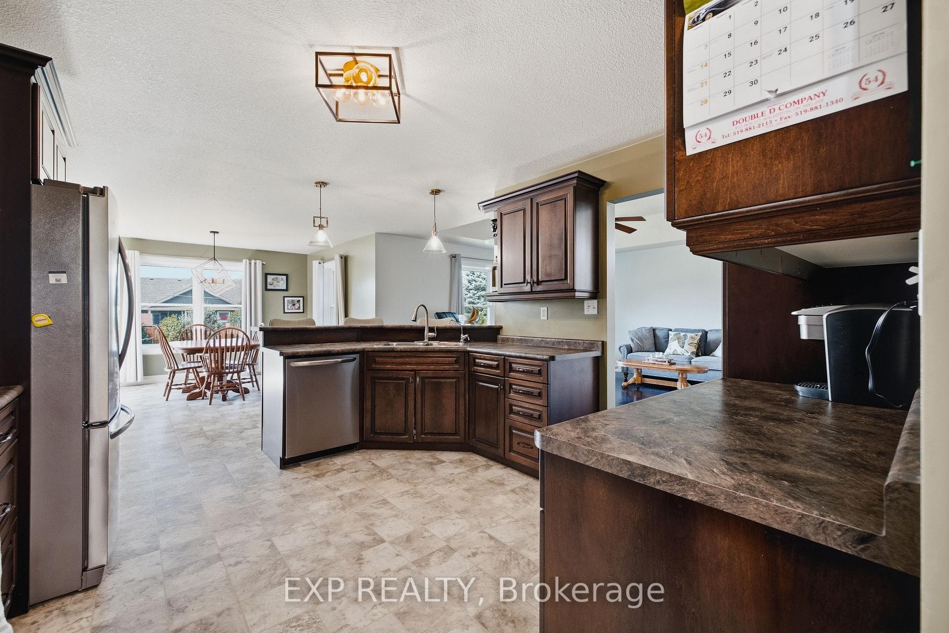 14 Regency Drive photo 14
