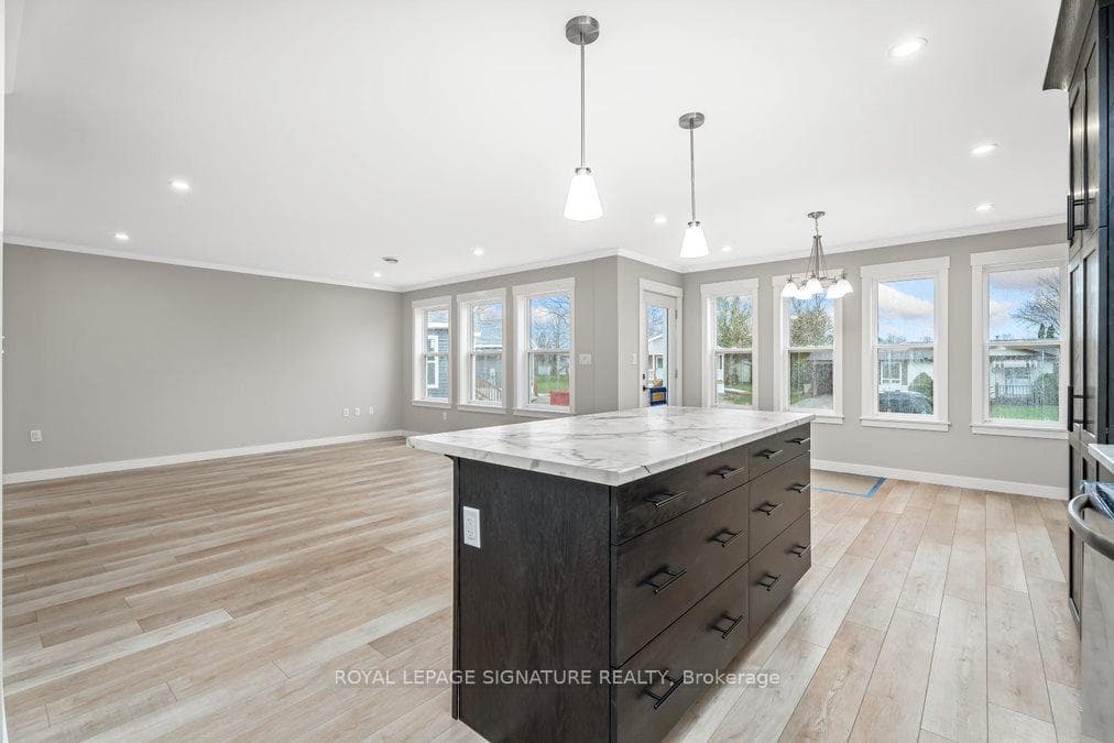 18 Briar Wood Place photo 14