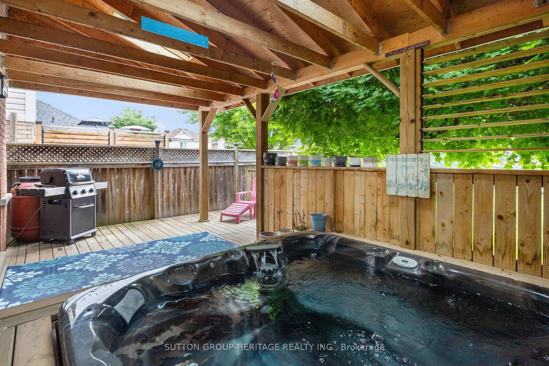 291 Bons Avenue photo 38